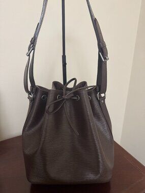Louis Vuitton Petit Noe Bucket Bag Epi Leather